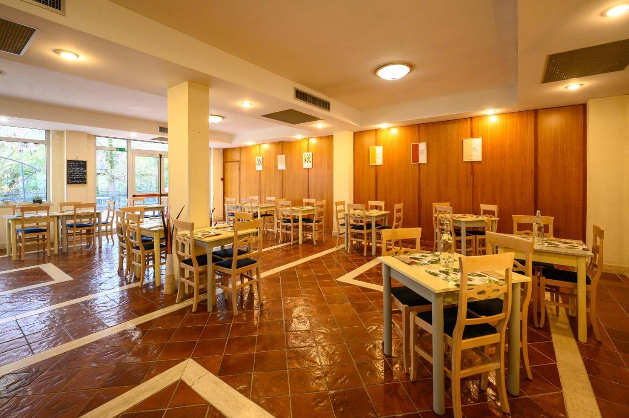 Hotel Torre Di Pratolungo Рим Экстерьер фото