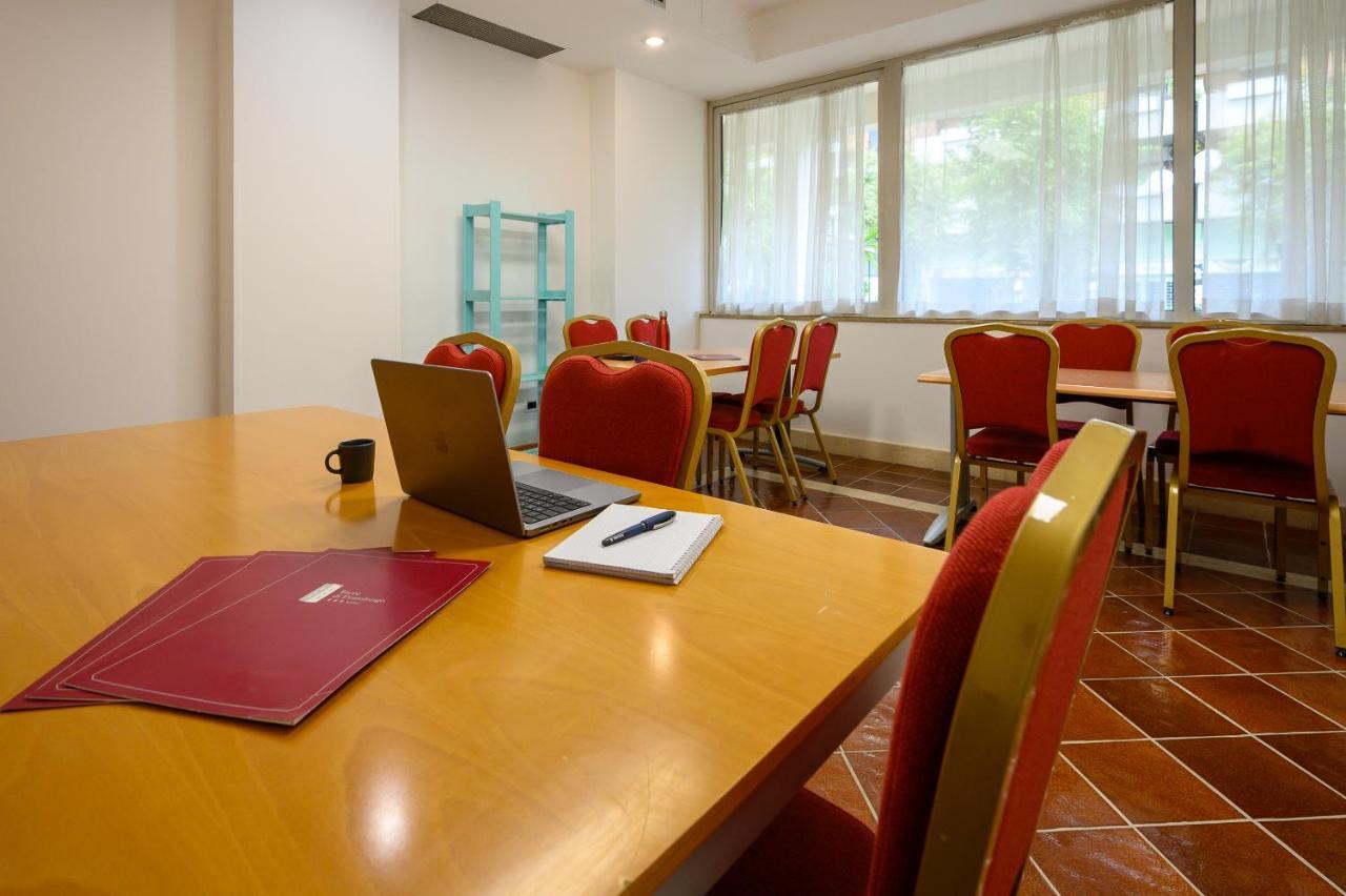 Hotel Torre Di Pratolungo Рим Экстерьер фото