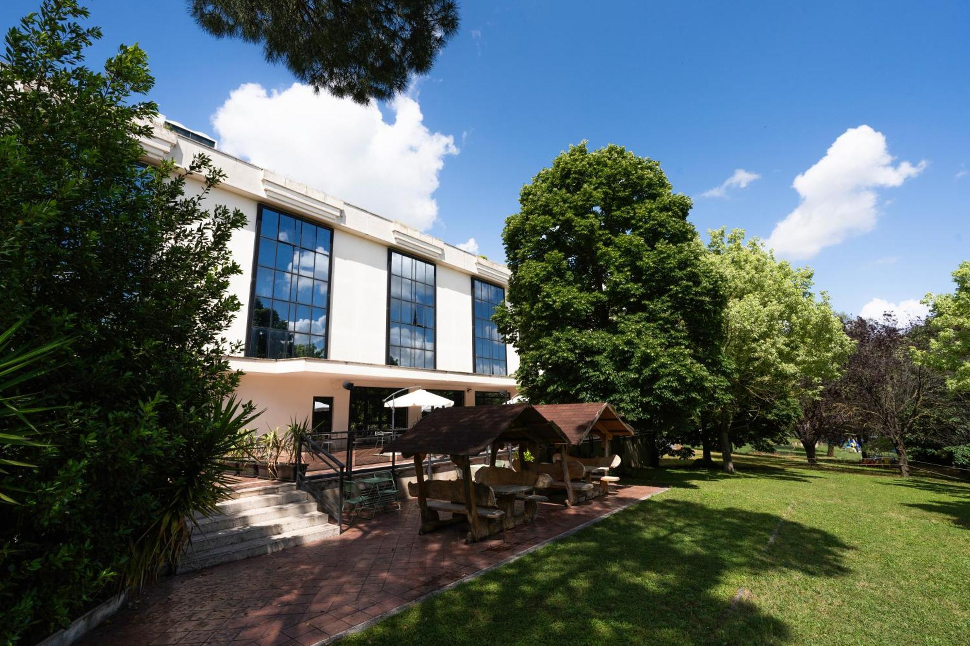 Hotel Torre Di Pratolungo Рим Экстерьер фото